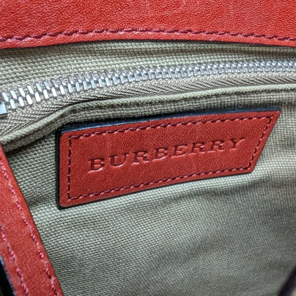 Burberry "Henham" house check crossbody bag - Picture 11 of 14